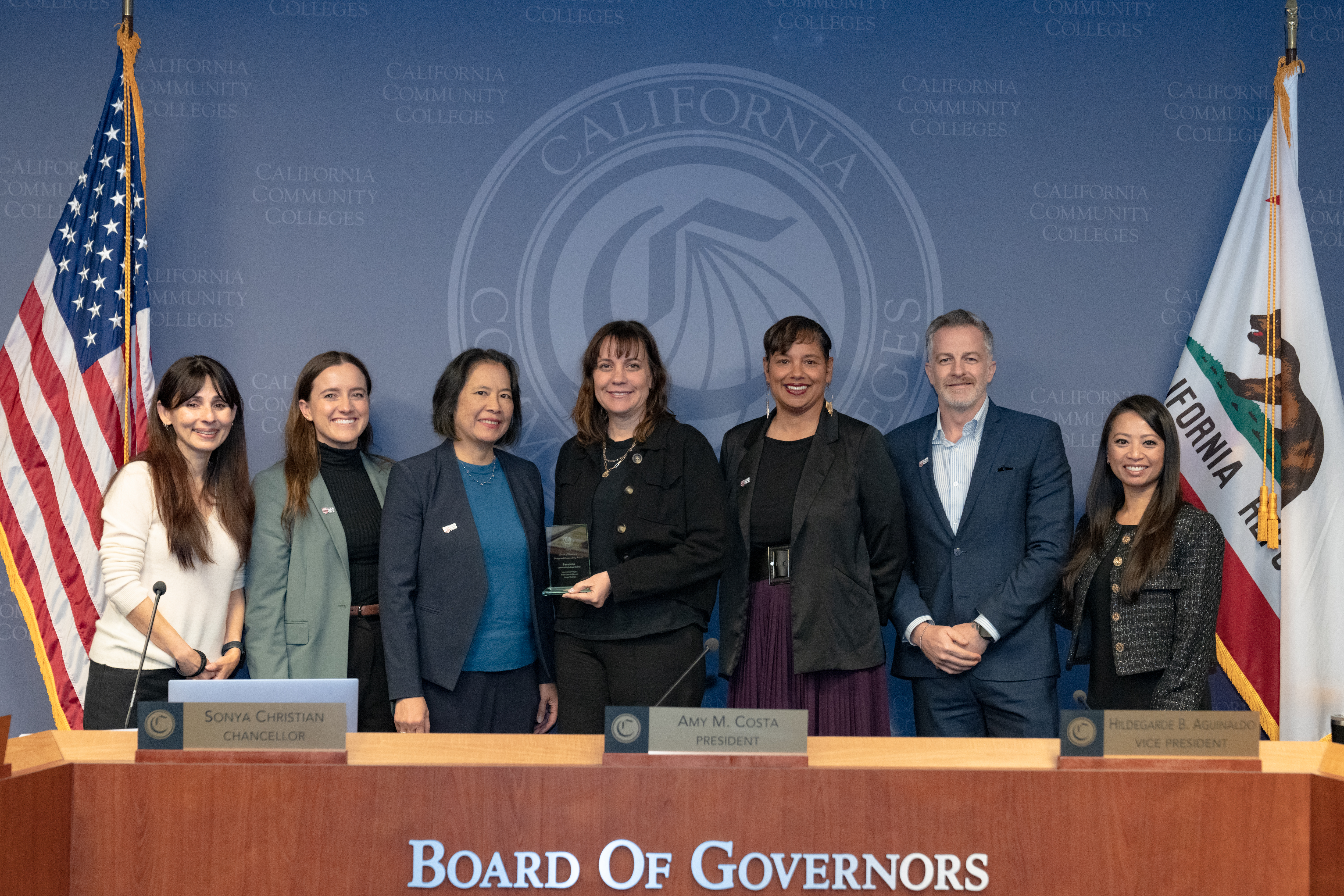 Board of Governors Group photo: Excellence in Energy and Sustainability – Innovative Project (large district)